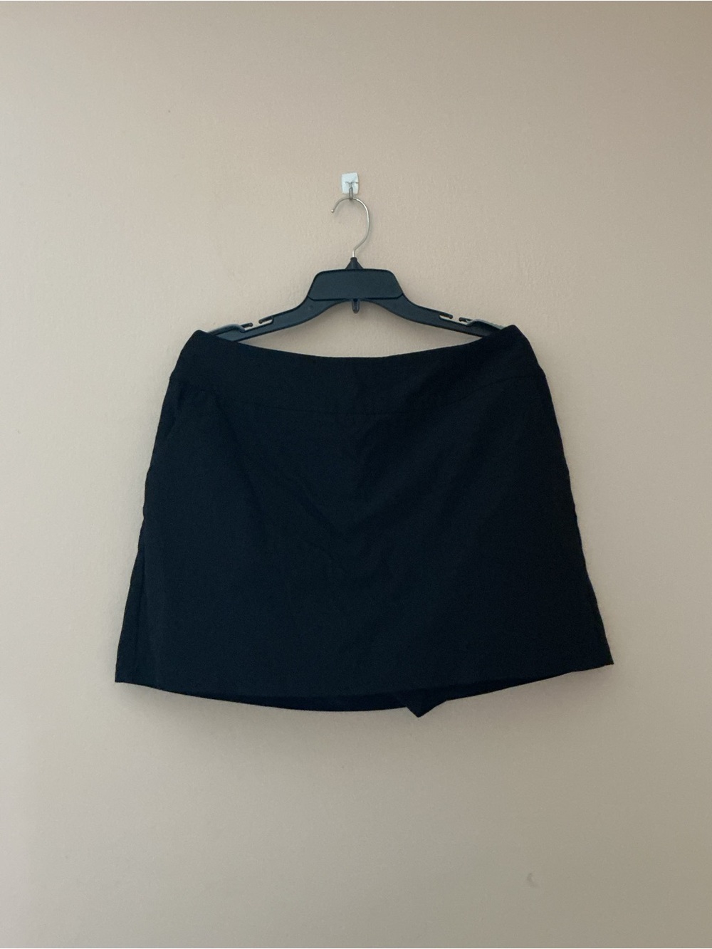 Attyre Black Women's Skort